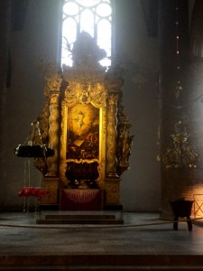 Det blev ett besök i Sankt Nikolaus kyrka också. Passar ju med "tomten" så här års!